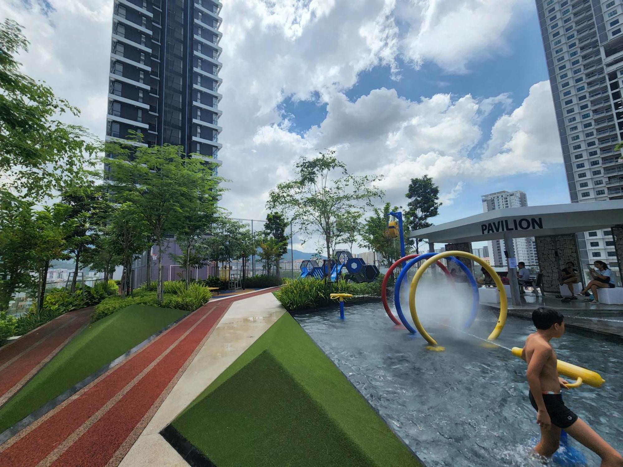 Urban Suites - Penang Jelutong Extérieur photo